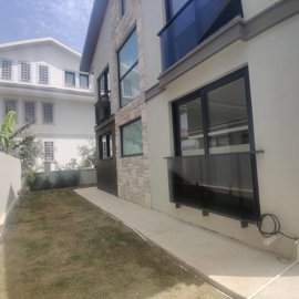 Exterior 9