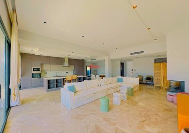 Interior 1