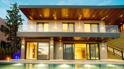 Exterior 5