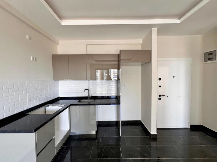 Image No.21-1 Bed Apartment for sale