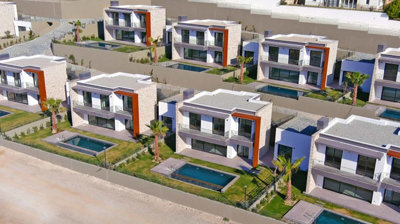 Exterior 1