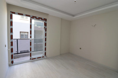 Interior 5