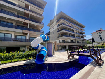 Exterior 8