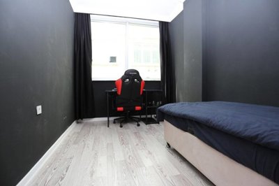 Interior 10