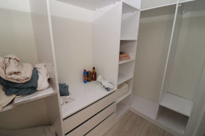 Interior 7