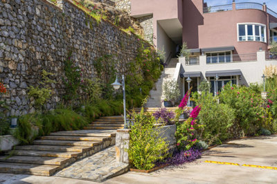 Exterior 12