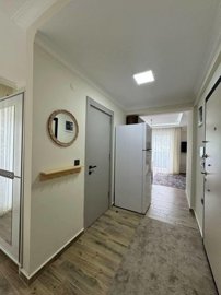 Interior 6