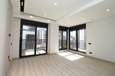 Interior 2