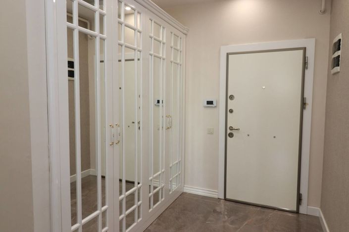 Image No.20-4 Bed Apartment for sale