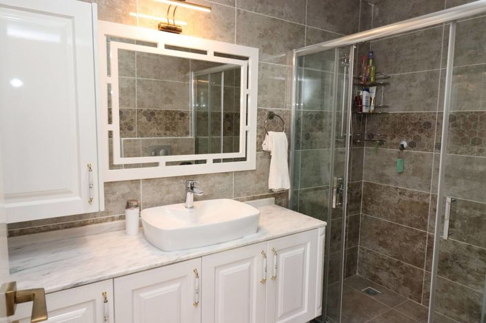 Image No.30-4 Bed Apartment for sale