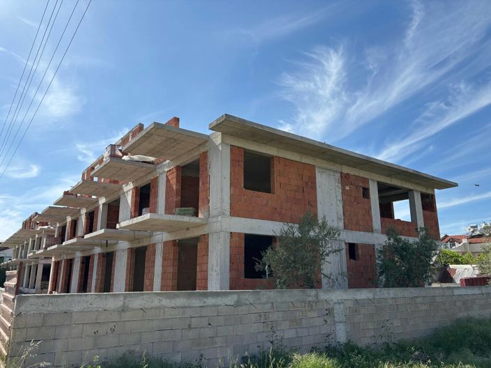 Image No.12-3 Bed Apartment for sale