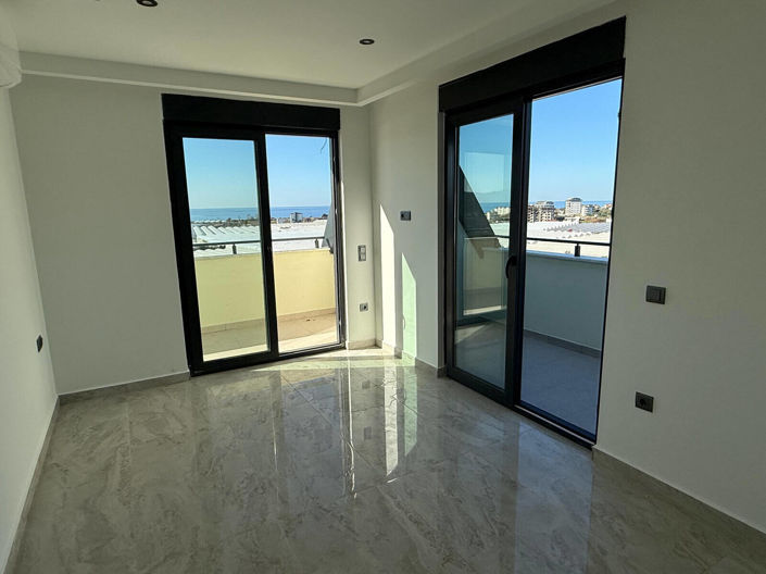 Image No.25-2 Bed Apartment for sale