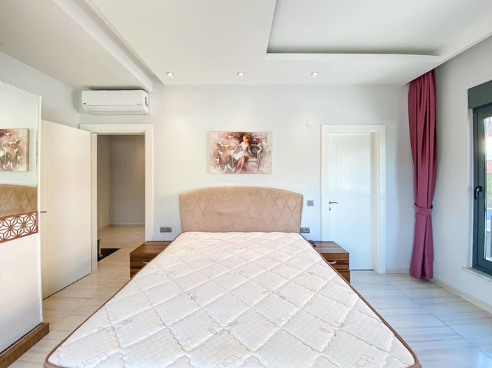 Image No.22-2 Bed Apartment for sale