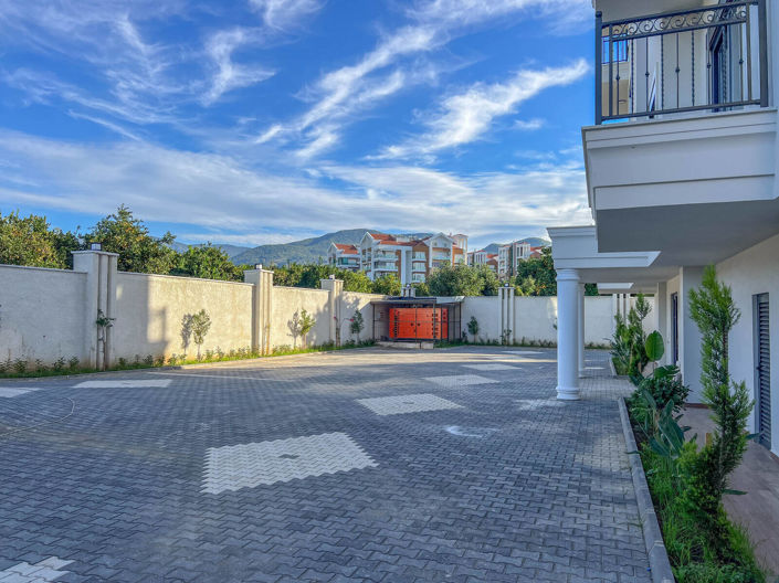 Image No.11-2 Bed Apartment for sale