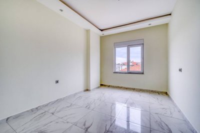 Interior 5