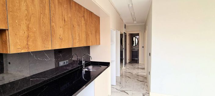 Image No.37-2 Bed Apartment for sale