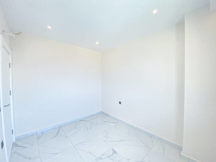 Image No.19-1 Bed Apartment for sale