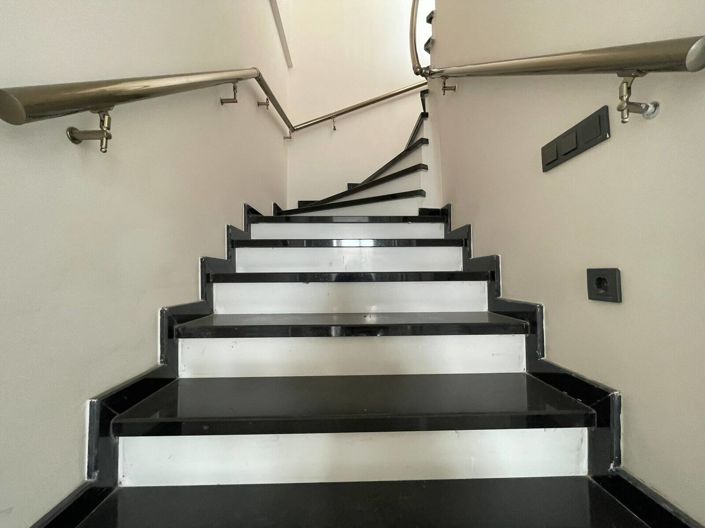 Image No.19-2 Bed Apartment for sale