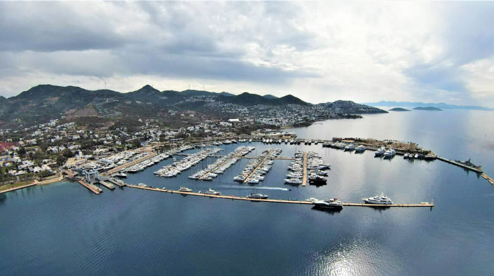 Image No.8-8 Bed House/Villa for sale