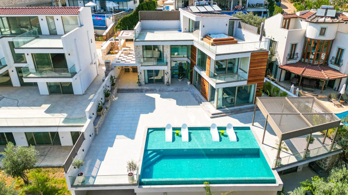 Image No.9-5 Bed House/Villa for sale