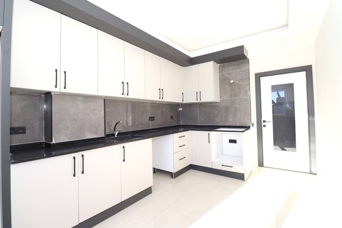 Image No.10-4 Bed Apartment for sale
