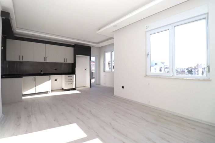 Image No.13-4 Bed Apartment for sale
