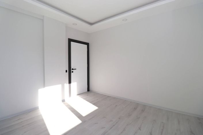 Image No.15-4 Bed Apartment for sale