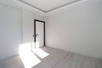 Interior 10