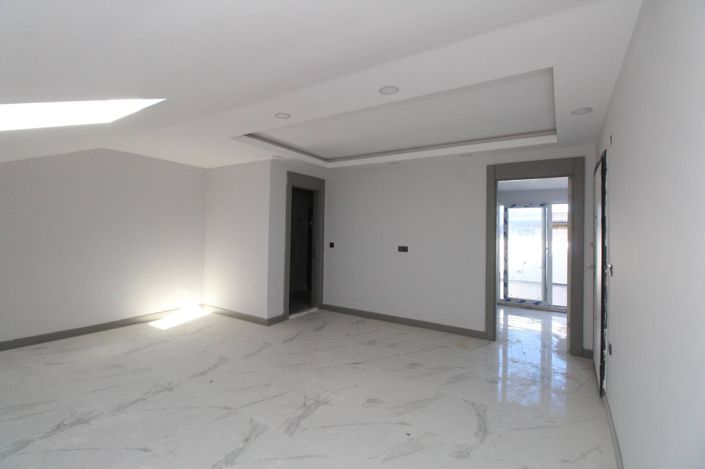 Image No.22-3 Bed Apartment for sale