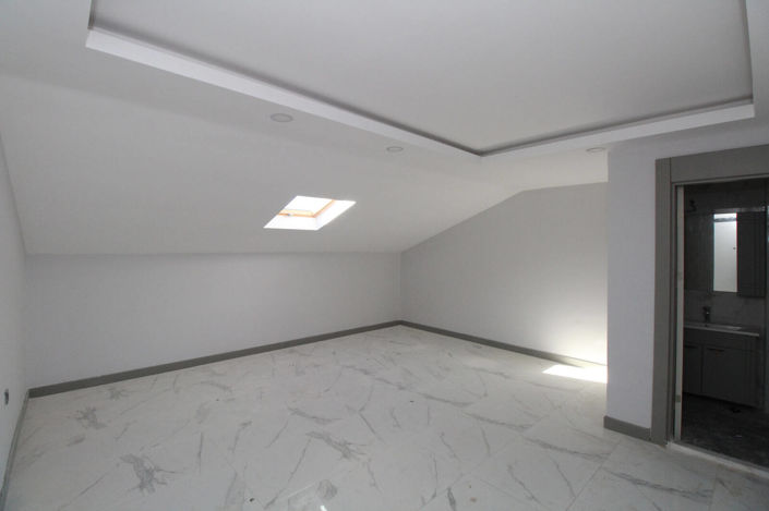 Image No.24-3 Bed Apartment for sale