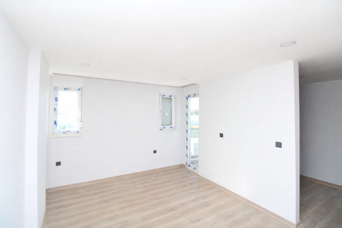 Image No.29-3 Bed Apartment for sale