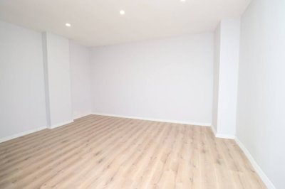 Interior 7
