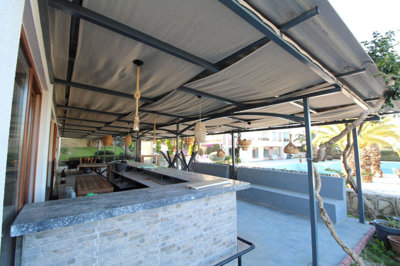 Exterior 14