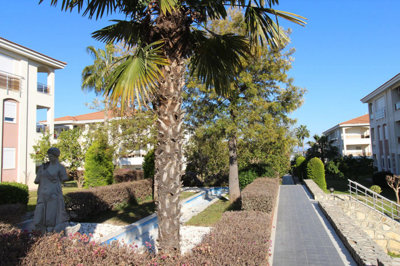 Exterior 15