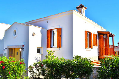 Exterior 2
