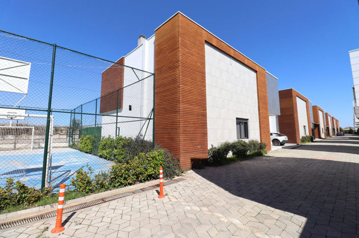 Image No.10-5 Bed House/Villa for sale
