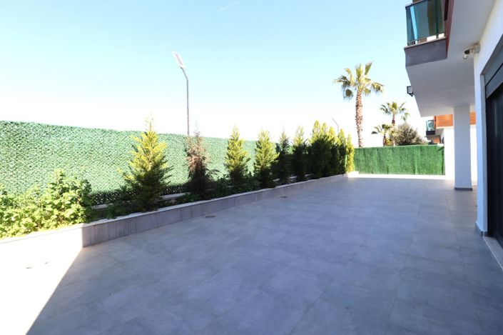 Image No.13-5 Bed House/Villa for sale