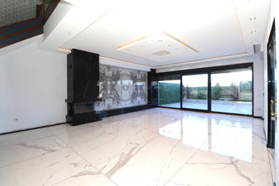 Interior 1