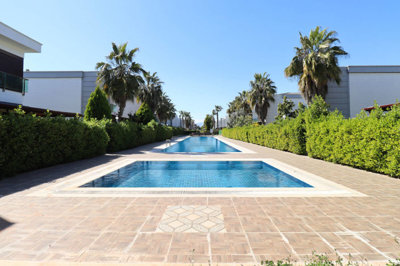 Exterior 3