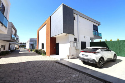 Exterior 9