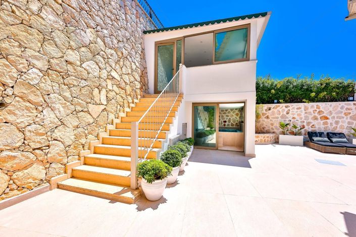 Image No.8-5 Bed House/Villa for sale