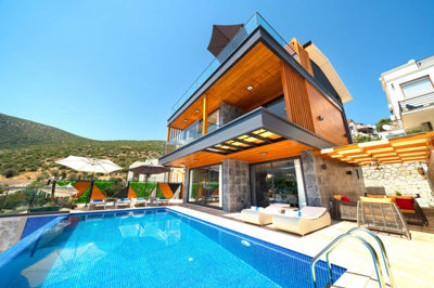 Exterior 7