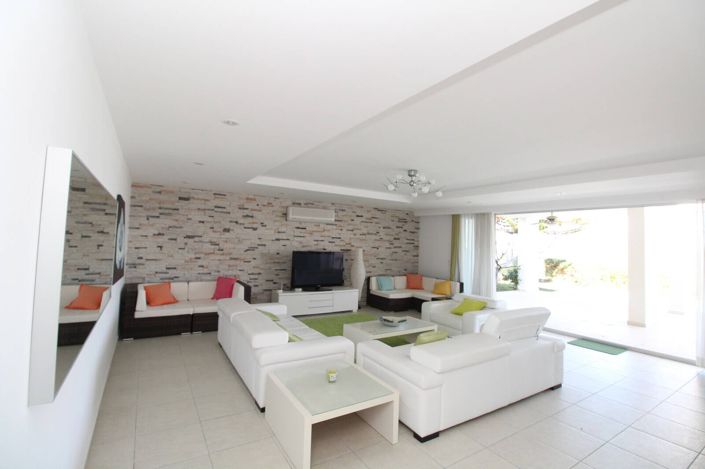 Image No.11-4 Bed House/Villa for sale