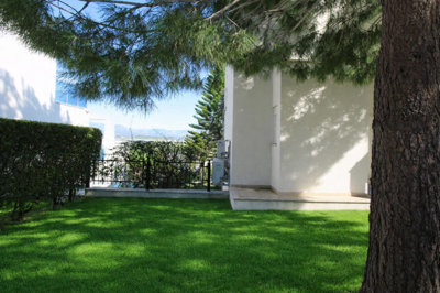 Exterior 8