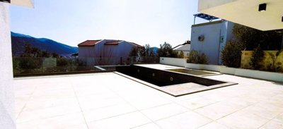 Exterior 2