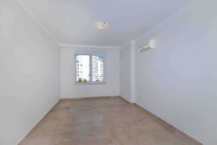 Image No.21-2 Bed Apartment for sale