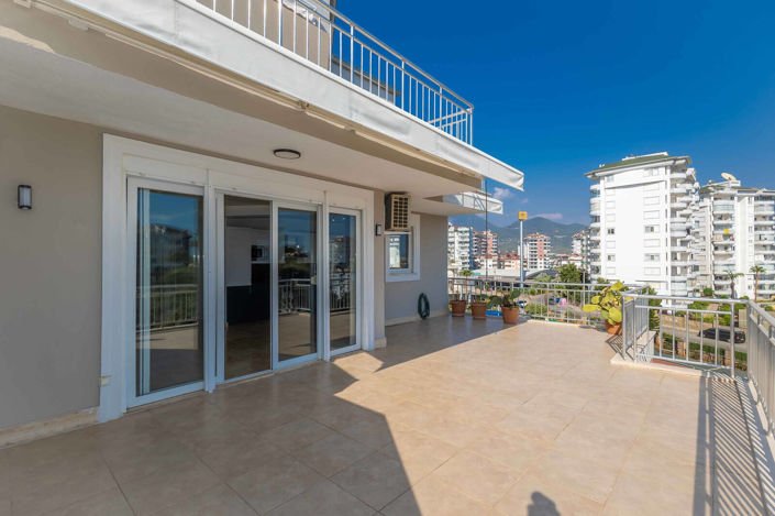 Image No.28-2 Bed Apartment for sale