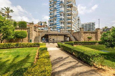 Exterior 3
