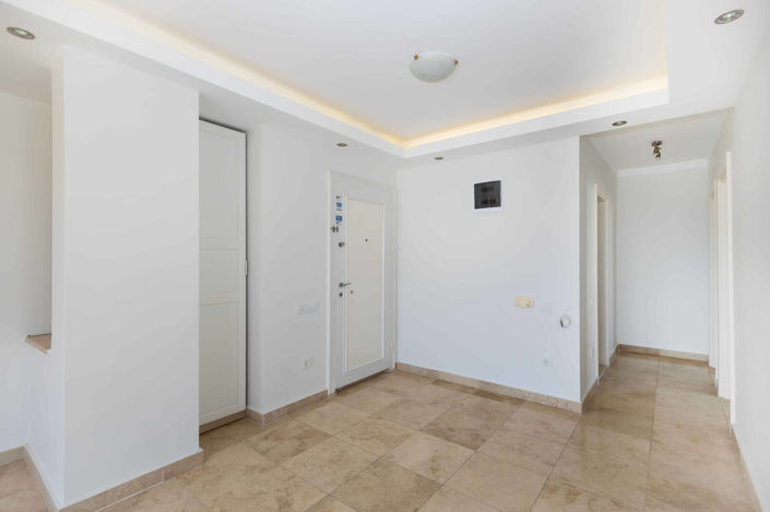 Image No.30-2 Bed Apartment for sale