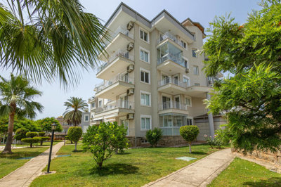 Exterior 4